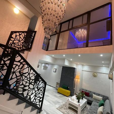 Appartement En Duplex Avec 3 Chambres Haut Standing Gueliz Marrakech Marrakesh Exterior photo
