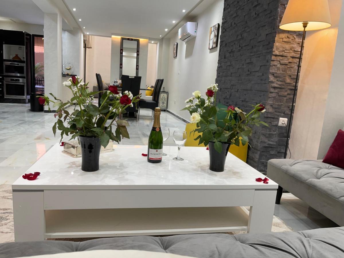 Appartement En Duplex Avec 3 Chambres Haut Standing Gueliz Marrakech Marrakesh Exterior photo